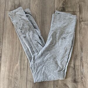 Nike Women's Heather Gray Leggings